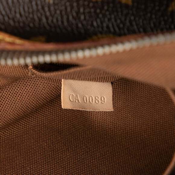 LOUIS VUITTON Authentic Brown Monogram Leather Shoulder Bag